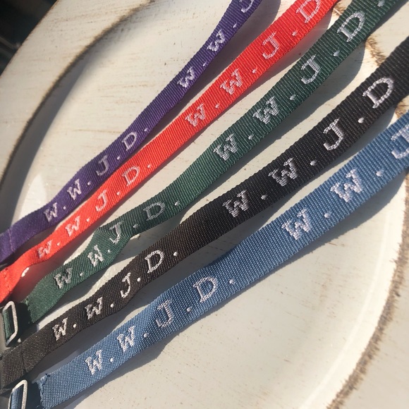 W.W.J.D bracelet - Picture 2 of 6